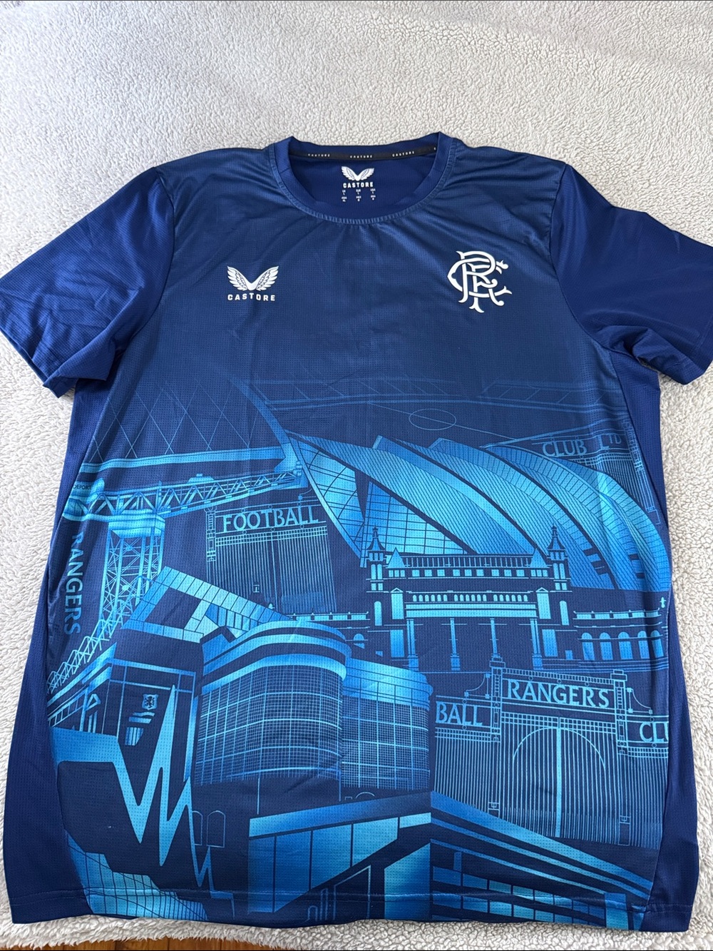 Rangers 🏴󠁧󠁢󠁳󠁣󠁴󠁿 Football Club 2023-24 Castore Pre-match Training Jersey